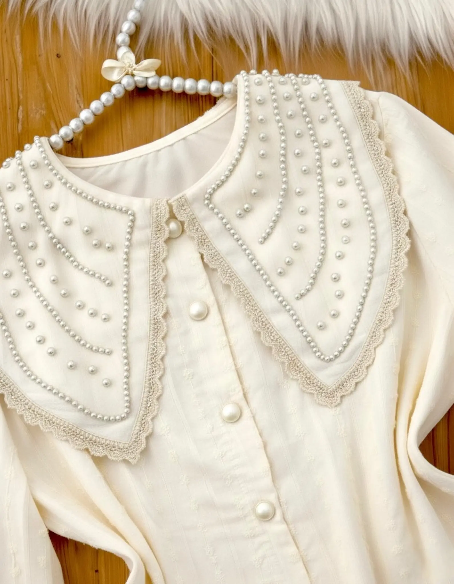 شومیز یقه عروسکی کارشده h3050