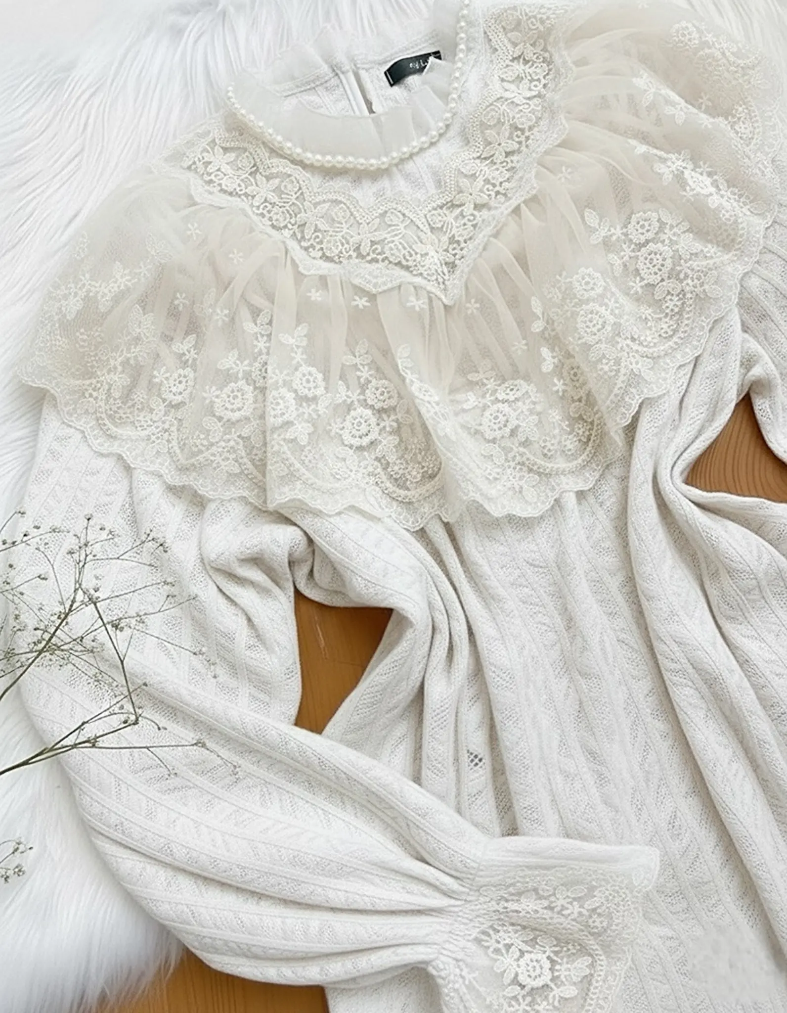 شومیز عروسکی گیپور دارh3090