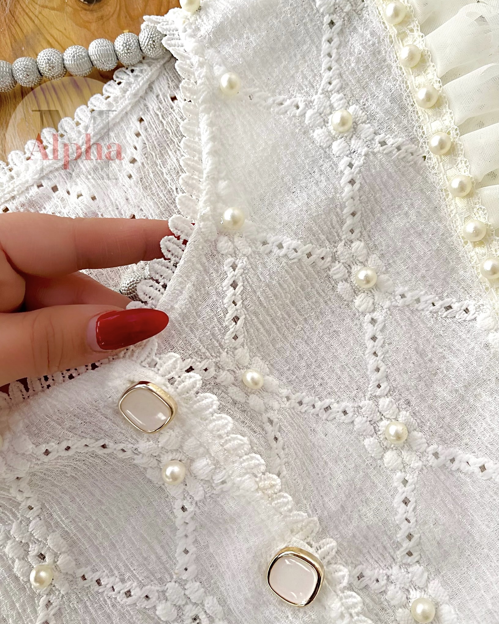 شومیز گل برجسته گیپوریd390