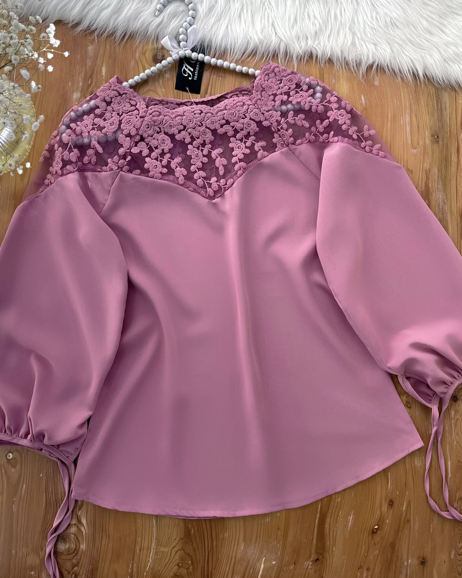 شومیز سرشونه گیپور d210