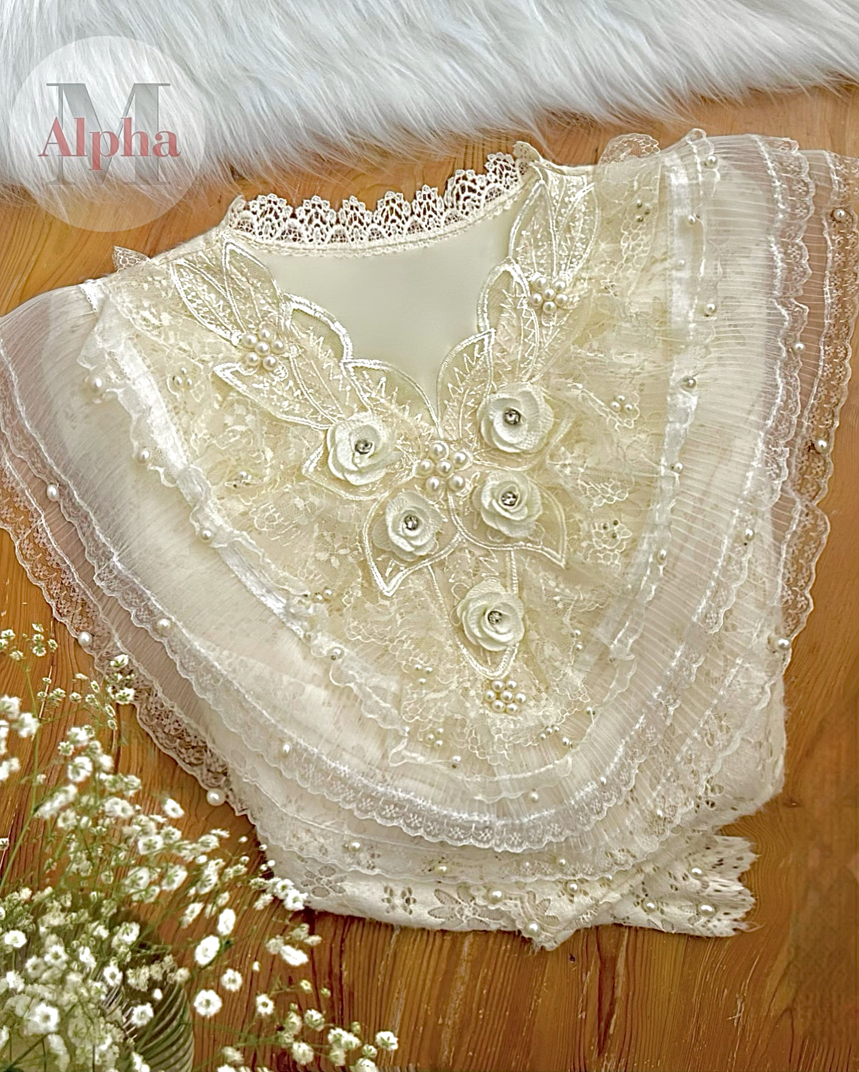شومیز گیپور گل برجسته مرواریدی d77